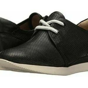 NEW! Naturalizer Jaque Leather Low Top Sneakers 8